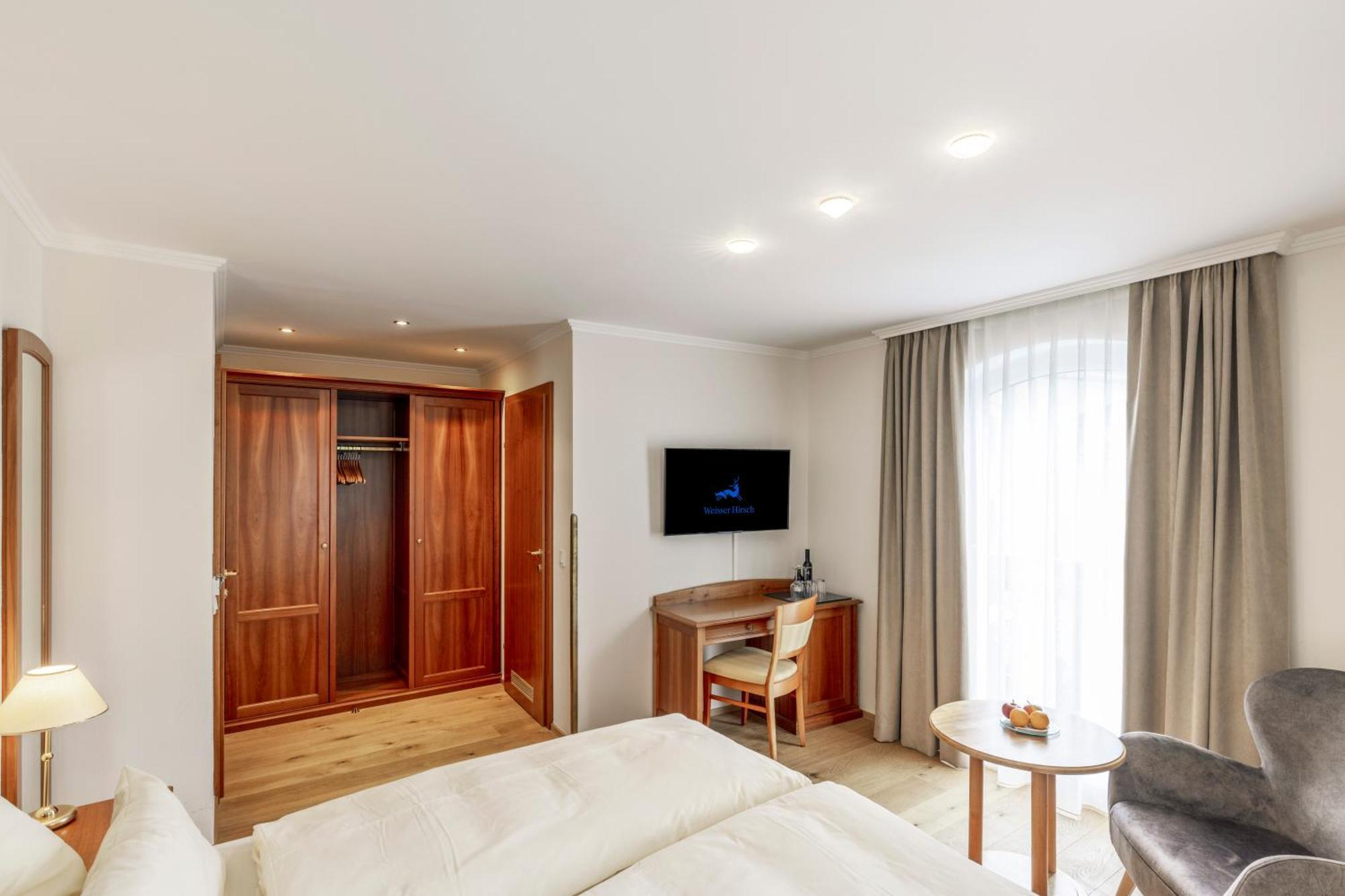 Hotel Weisser Hirsch Sankt Wolfgang im Salzkammergut Екстер'єр фото